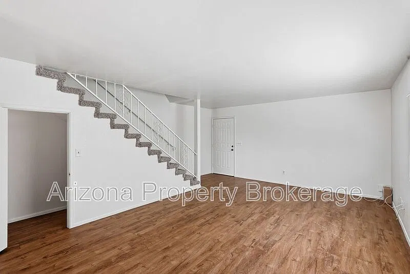 2 bed, 1.5 bath, 1152 sqft, $1,449 — Photo 4