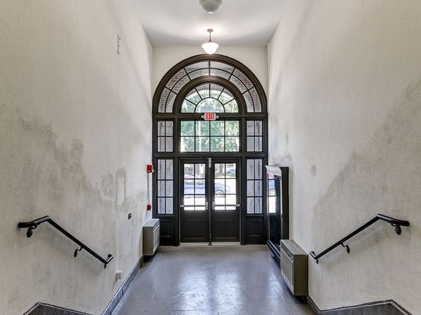 189 Fayette St APT 201