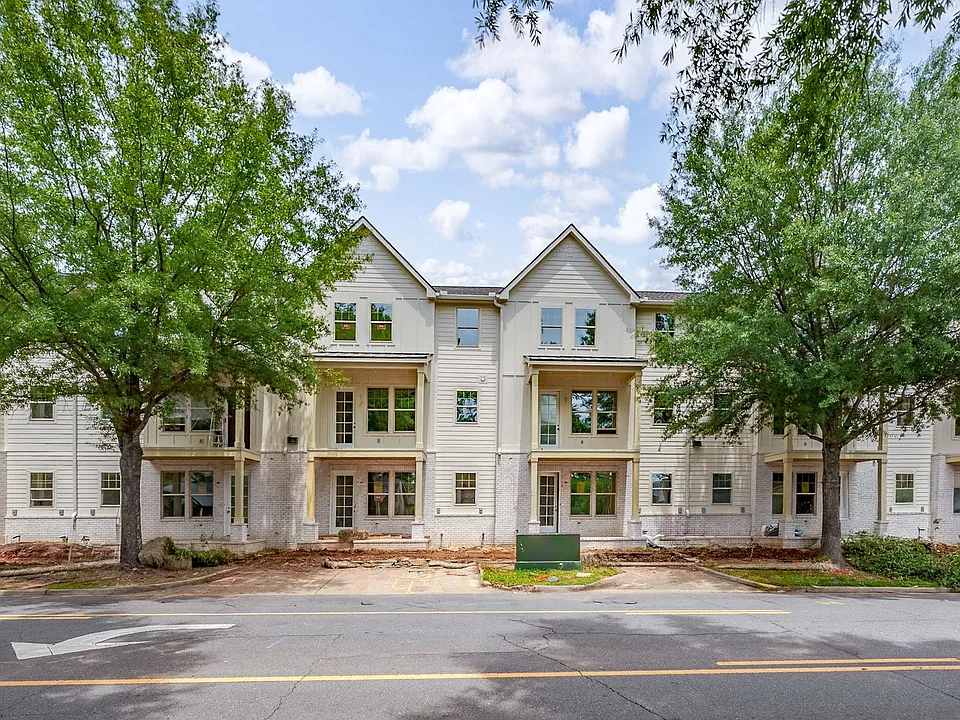 1468 Paul W Bryant Dr