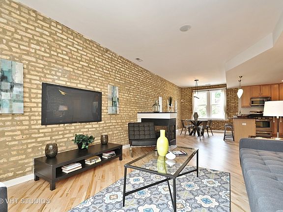 4th image of 3222 W Beach Ave APT 1C