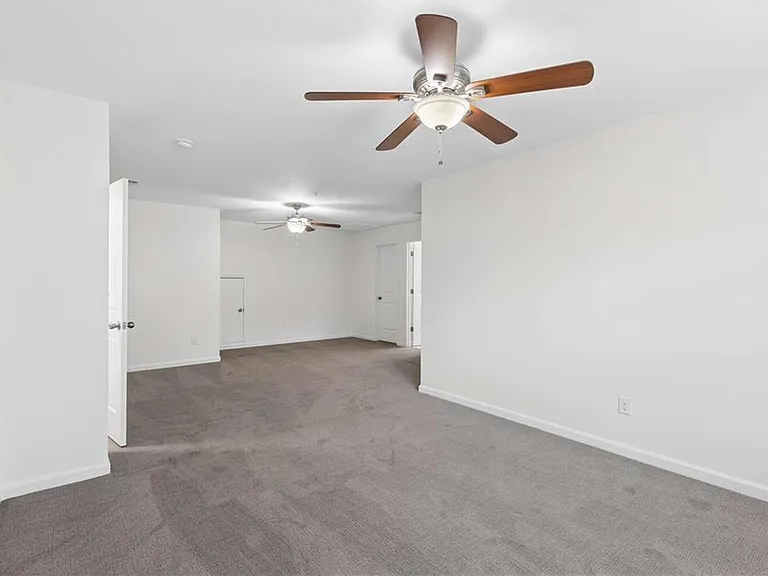 3377 Vintage Cir SE — Photo 33