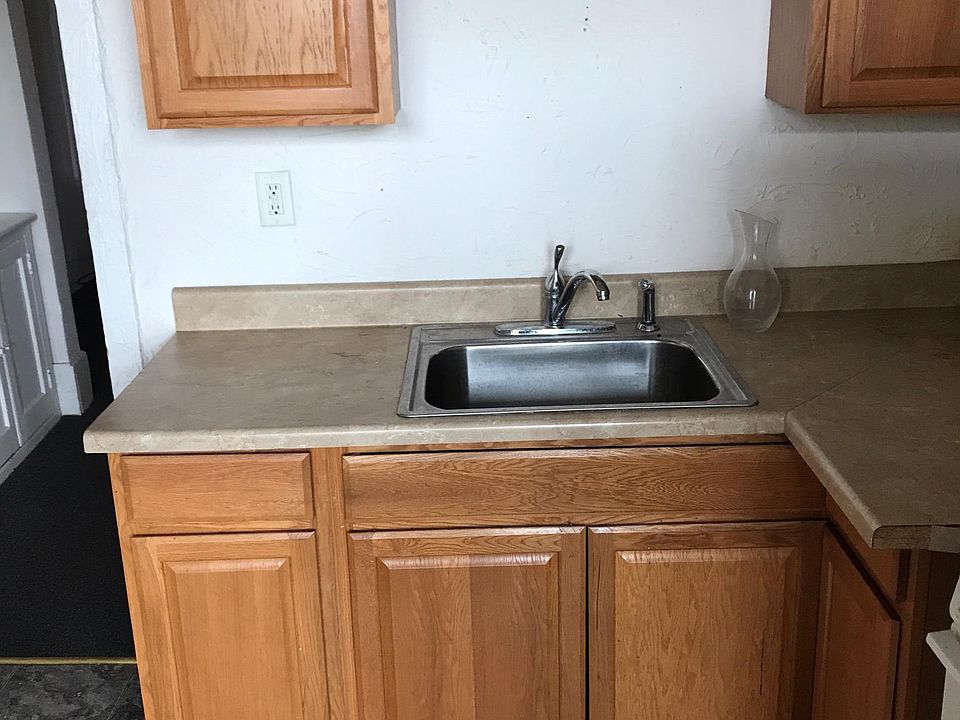 1st image of 16 Caroline St APT 11