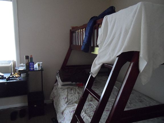 2nd image of 405-407 Paxton St #2