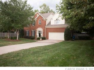 208 Walnut Point Dr, Matthews, NC 28105