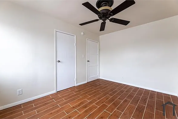 5873 1/2 Bonsallo Ave — Photo 16