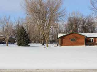 32212 390th St, Le Sueur, MN 56058