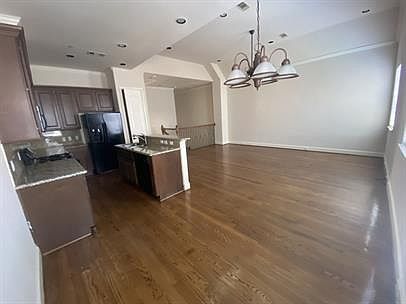 3rd image of 6353 Richmond Ave Unit 101