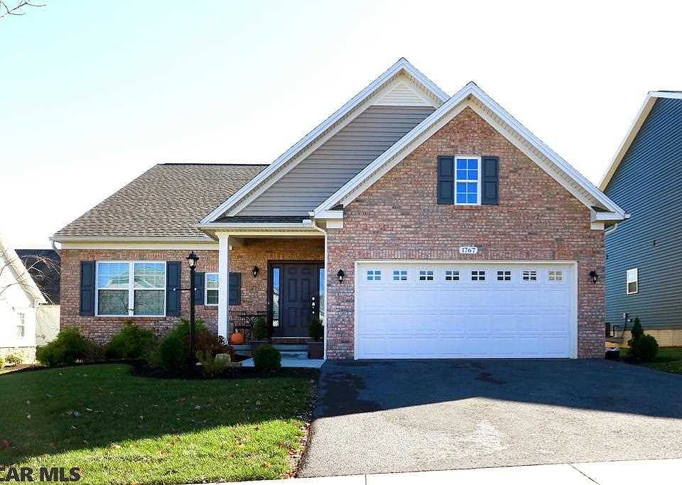 1st image of 1767 Woodledge Dr