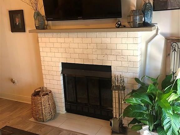 3rd image of 100 Parkview Blvd #1510