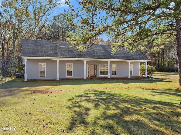 603 Ridge Park Ln, Raymond, MS 39154