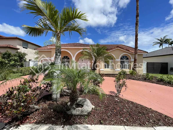 5851 SW 163rd Pl, Miami, FL 33193