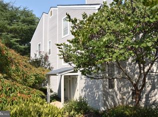 12086 Cardamom Dr, Woodbridge, VA 22192