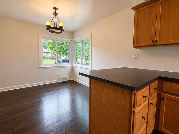 5th image of 1757 Belle Terre Ave