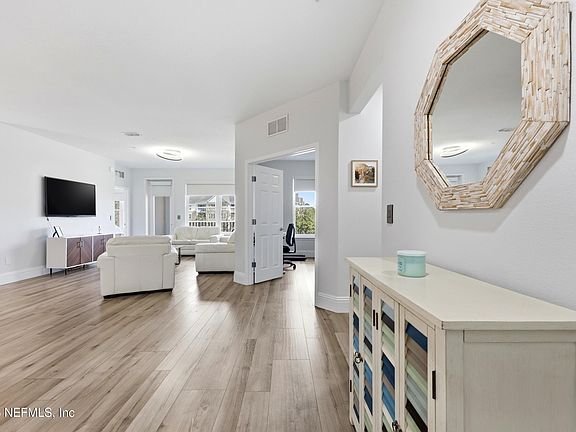 5th image of 13364 BEACH Boulevard #529