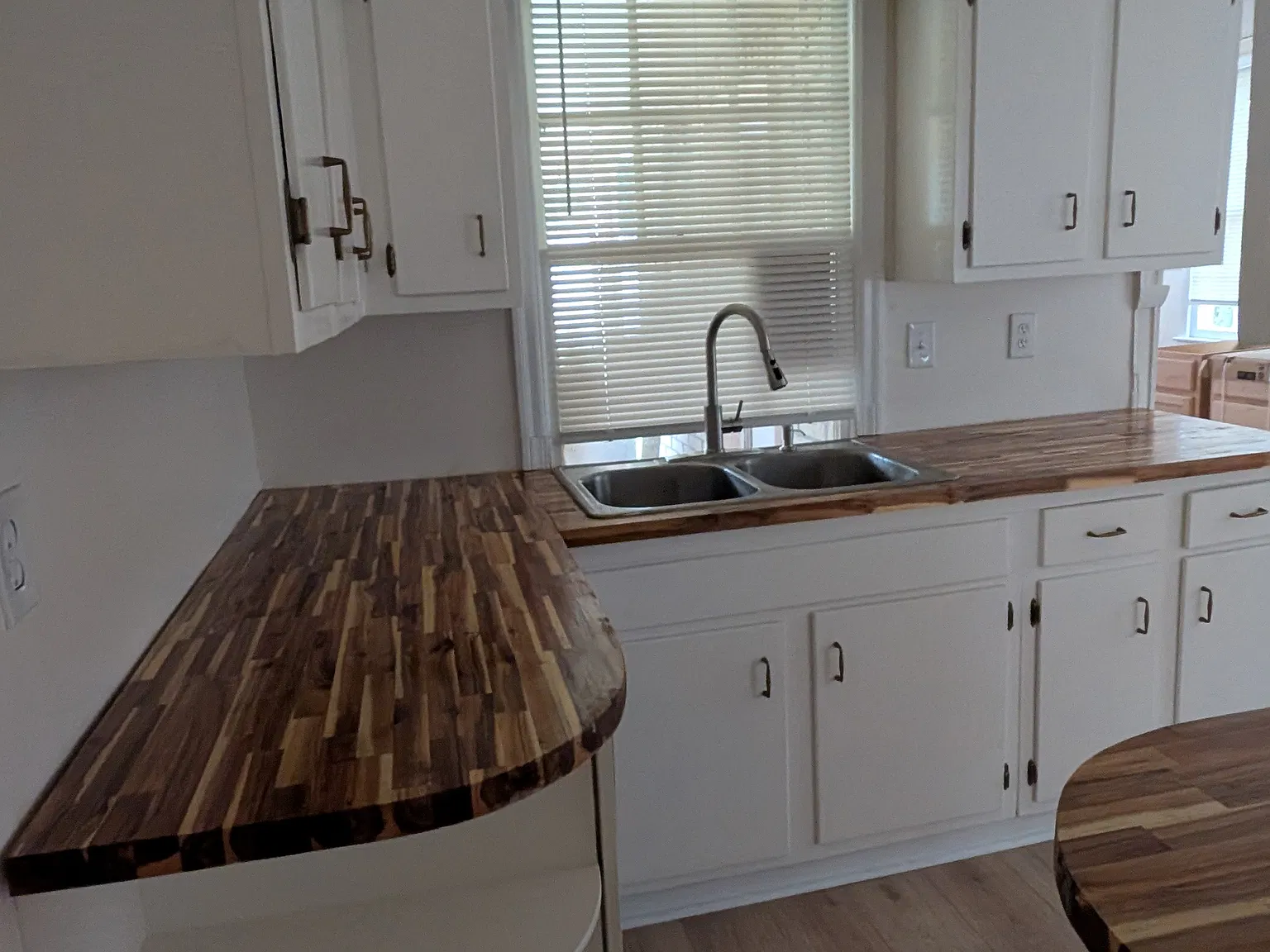 2 bed, 1300 sqft, $1,750 — Photo 3