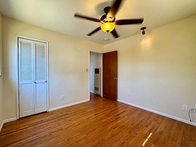 6279 Dixie Dr — Photo 22