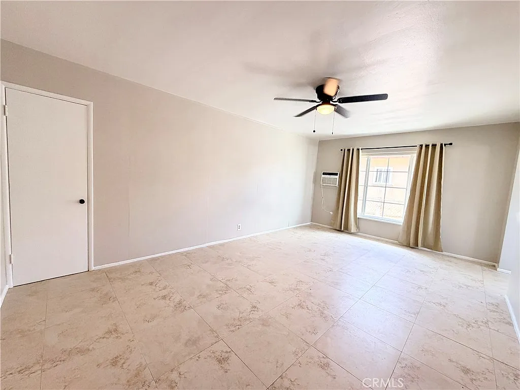 Building Photo - 313 N Beverly Ct
