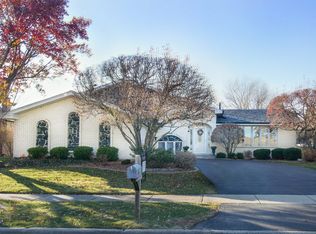 12750 W Tanglewood Cir, Palos Park, IL 60464