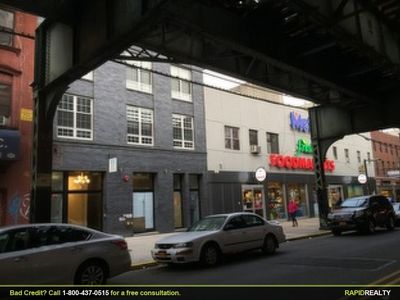 390 Broadway, Brooklyn, NY, 11211