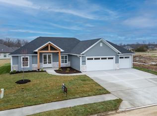 4509 Royal County Rd, Columbia, MO 65201