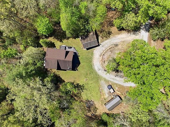 3rd image of 106 Roaring Creek Ln