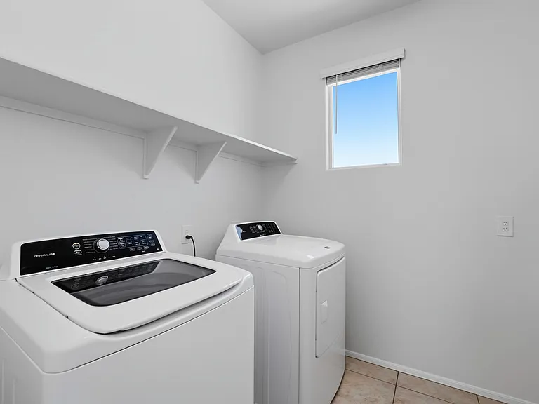 30915 W Amelia Ave — Photo 44