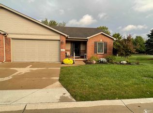 1848 Winding Meadows Dr, Monroe, MI 48162