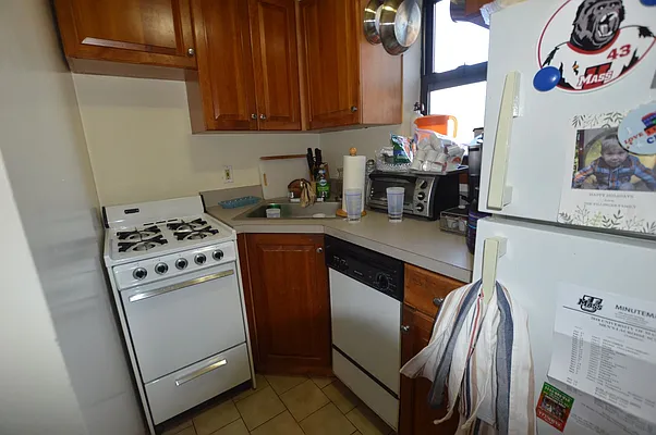 Rented by City Stop Realty | media 7