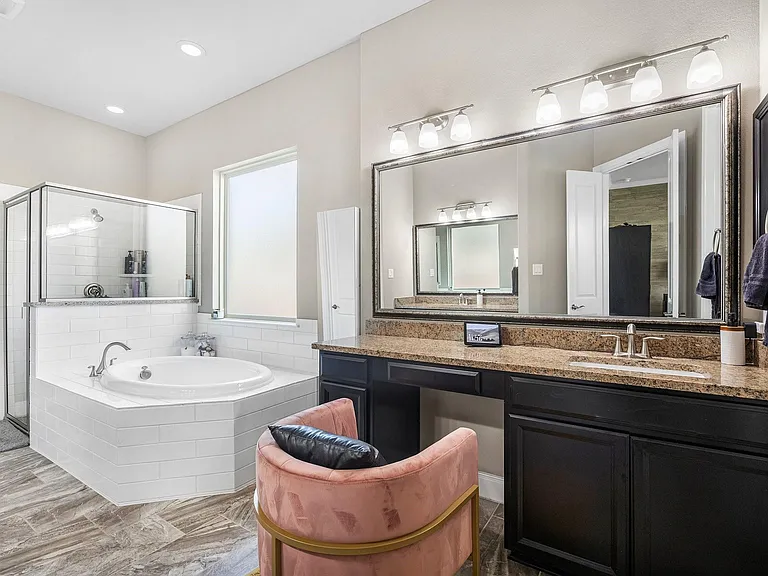 24910 Meadowthorn Crest Ln — Photo 22