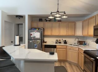 25 High Point Woods Dr #301, Madison, WI 53719
