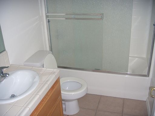 5th image of 625 S Pine St APT A