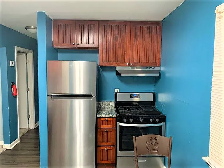 1027 Curran St NW #1 — Photo 14