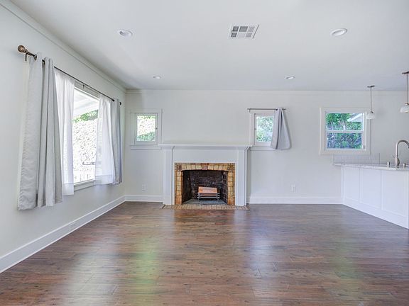 2nd image of 1544 Casa Grande St