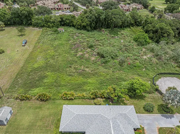 4140 48th St, Vero Beach, FL 32967