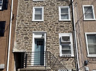 132 Grape St, Philadelphia, PA 19127