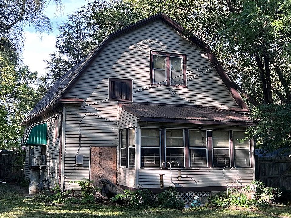 2nd image of 2935 Decatur St