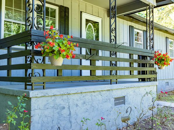 104 Robinson St, Thomaston, GA 30286