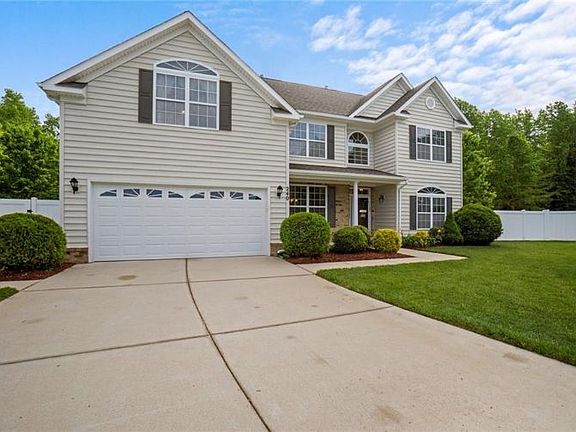 2nd image of 240 Castleberry Dr