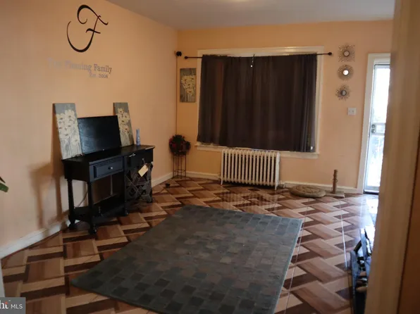 426 W Fisher Ave, Philadelphia, PA 19120