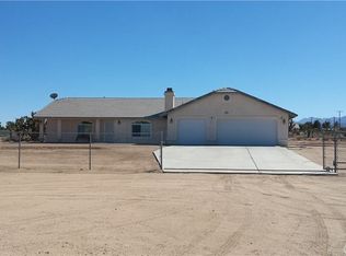 6325 Coyote Rd, Phelan, CA 92371