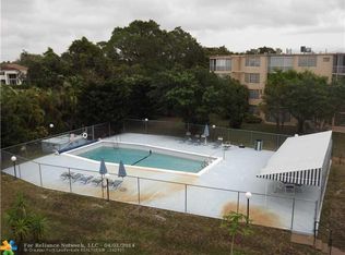 1601 NE 191st St APT 406, Miami, FL 33179