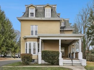 24 Franklin Pl, Summit City, NJ 07901