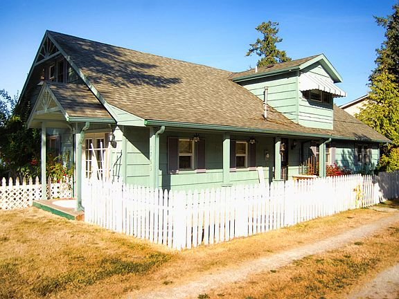 3rd image of 1763 Pacific Dr