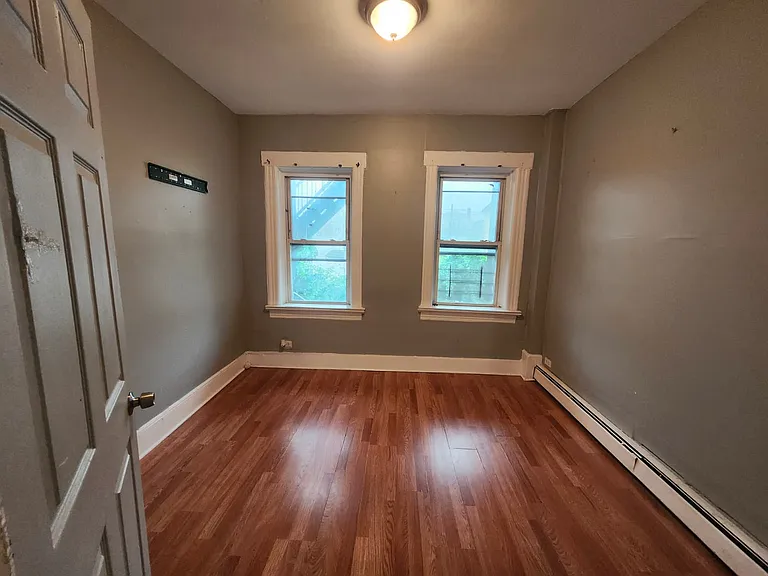 773 E 19th St #13E — Photo 2
