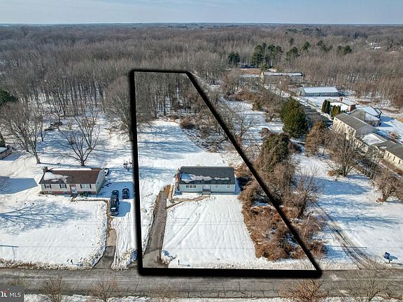 2nd image of 1400 McKee Rd