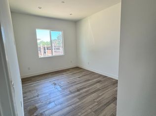 11353 Ruggiero Ave, Sylmar, CA 91342