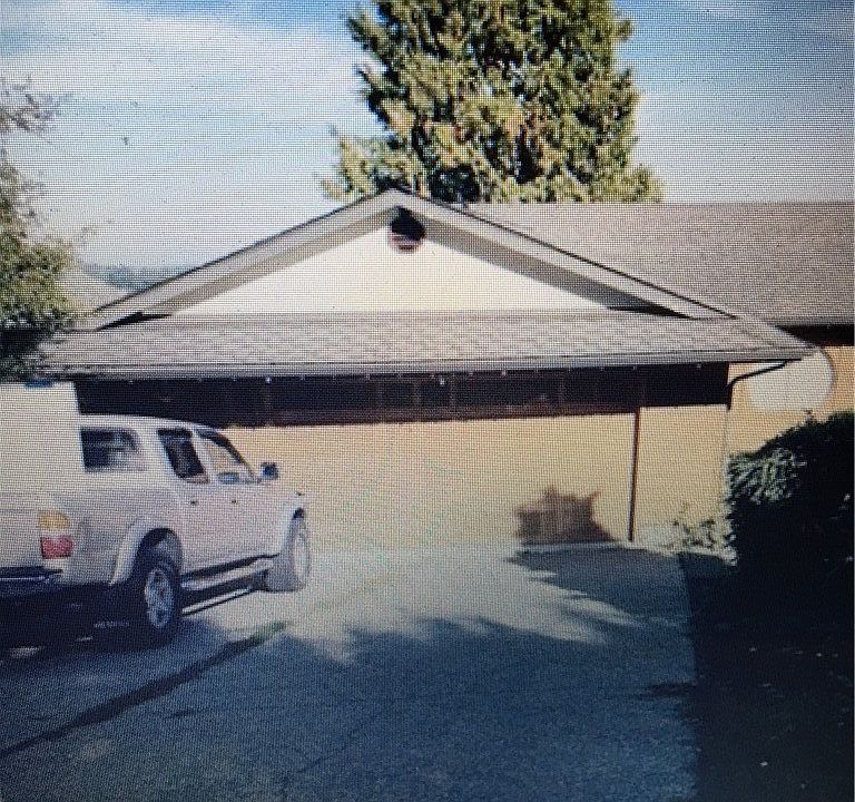 2nd image of 3920 NE 157th Pl