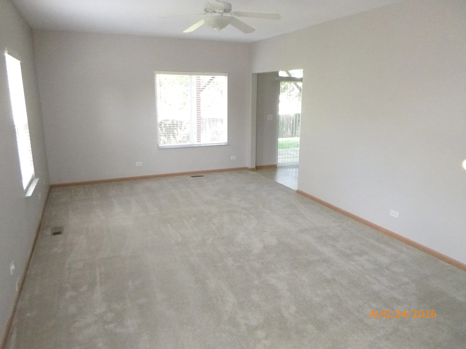 Two-Bedroom Townhome - Aurora — Photo 4
