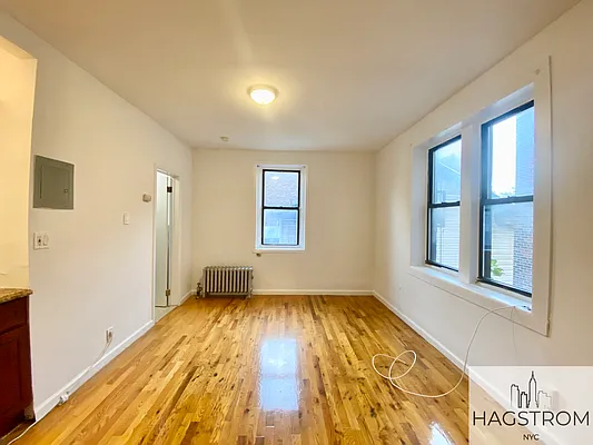 Rented by Hagstrom Management Inc | media 2