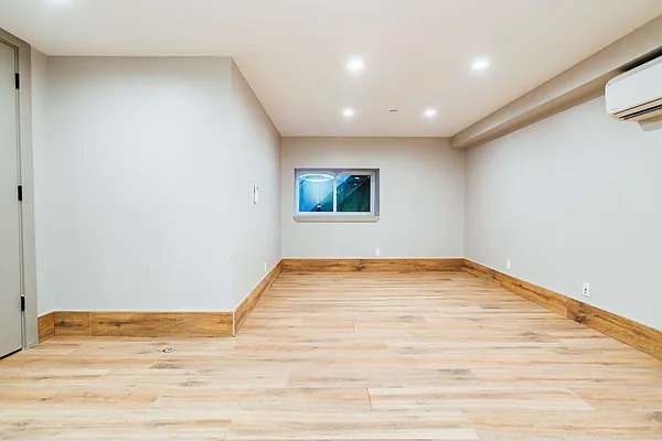 Rented by Nooklyn NYC LLC | media 58